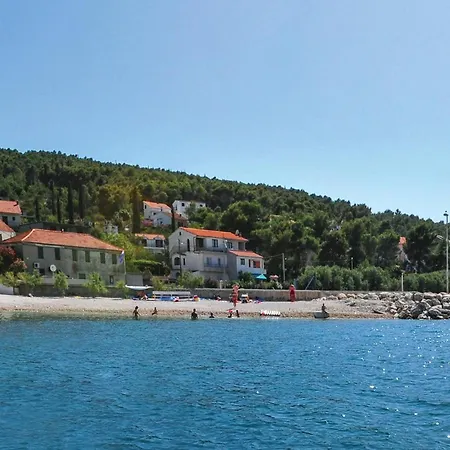 1 Bedroom Awesome In Arbanija Apartman